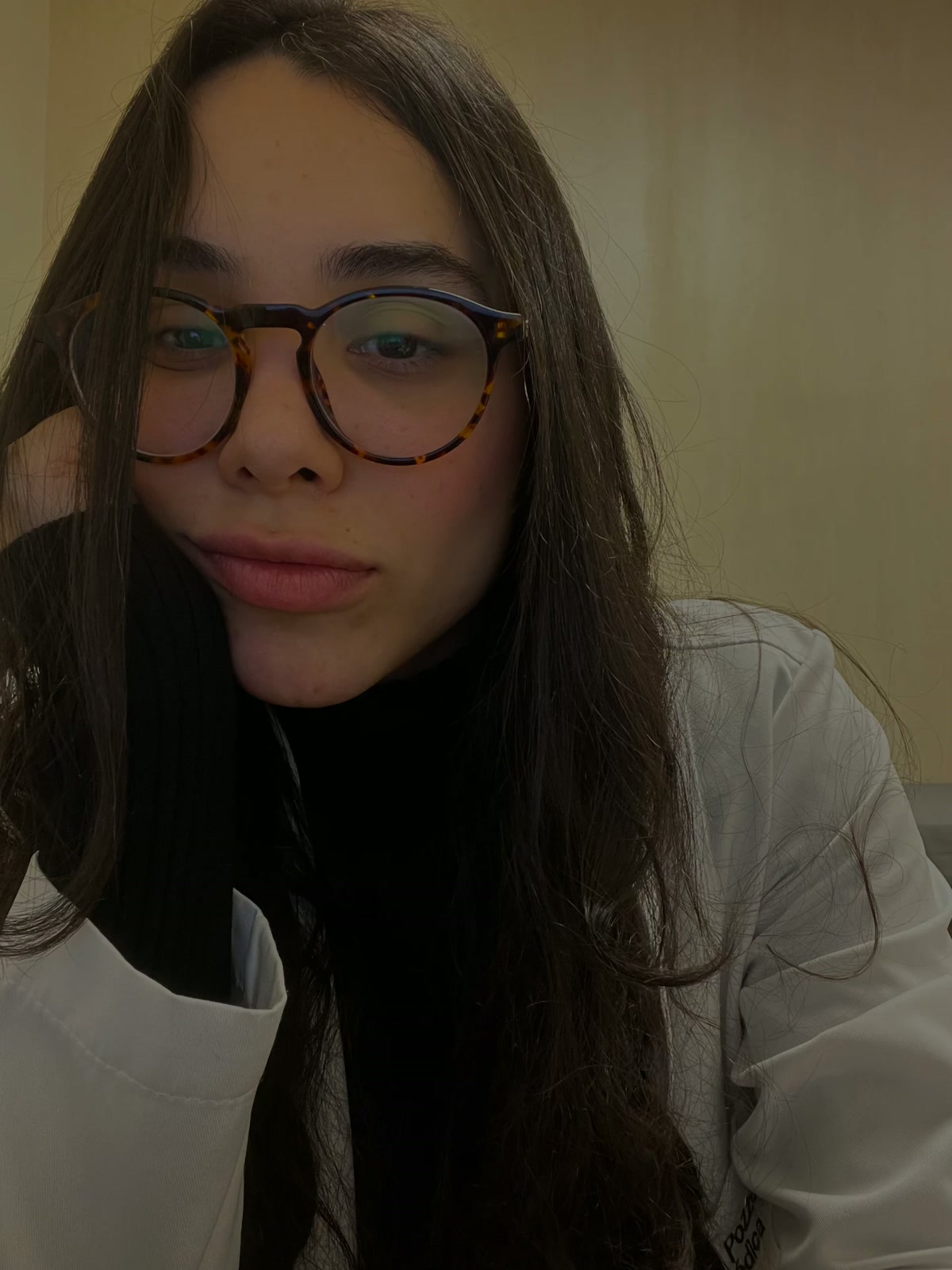 Bruna Pozzebon — foto plot twist